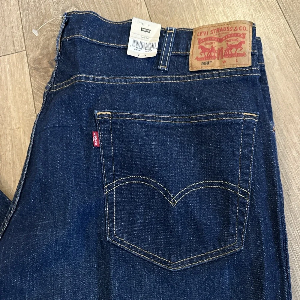Levi's Jeans Men's Size‎ 46 X 30 Blue 559 Relaxed Straight Leg Dark Wash Cotton